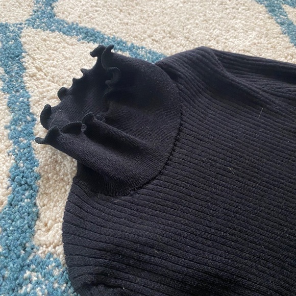 Knitted black top - Picture 3 of 3